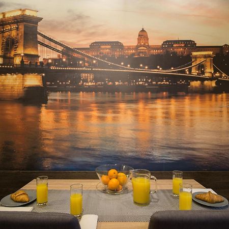Exlcusive & City Central Located Suite By Prestige Homes Budapest Kültér fotó